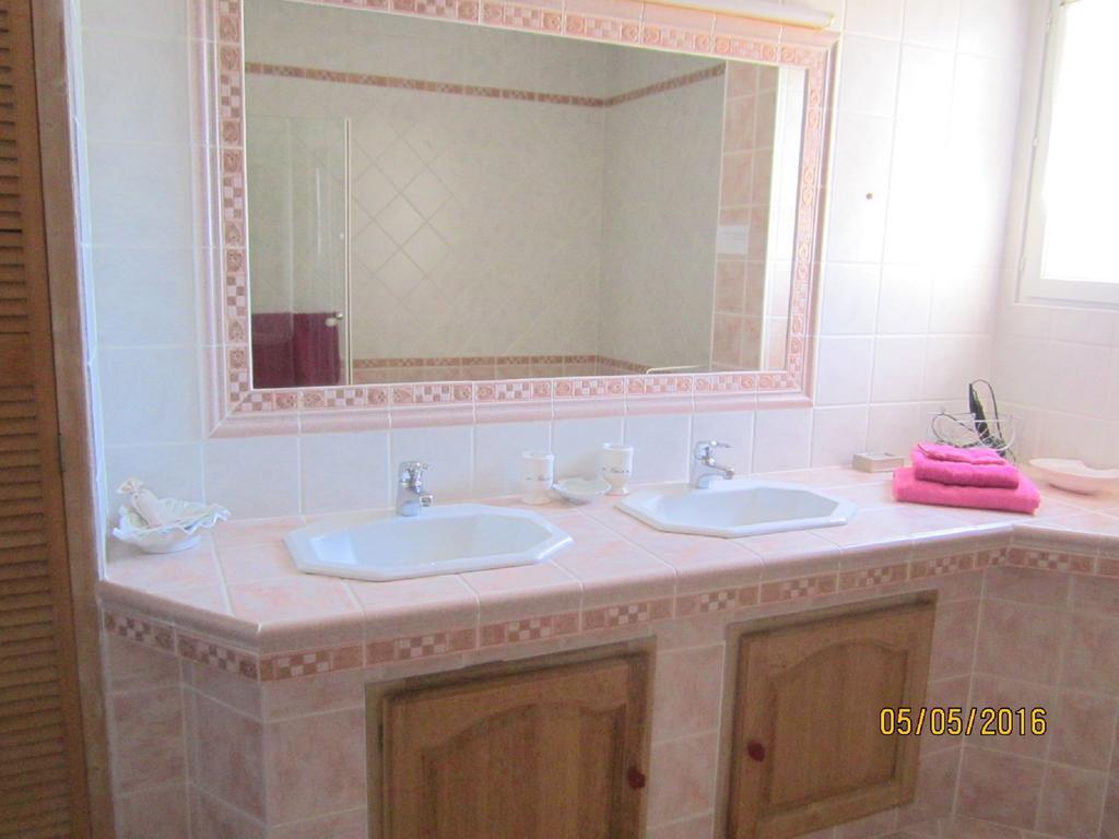Villa Clairelou Pertuis Bagian luar foto
