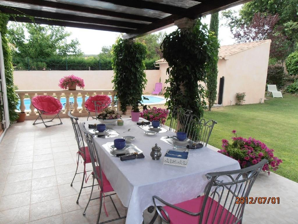 Villa Clairelou Pertuis Bagian luar foto