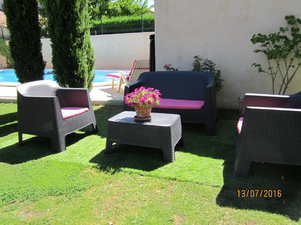 Villa Clairelou Pertuis Bagian luar foto