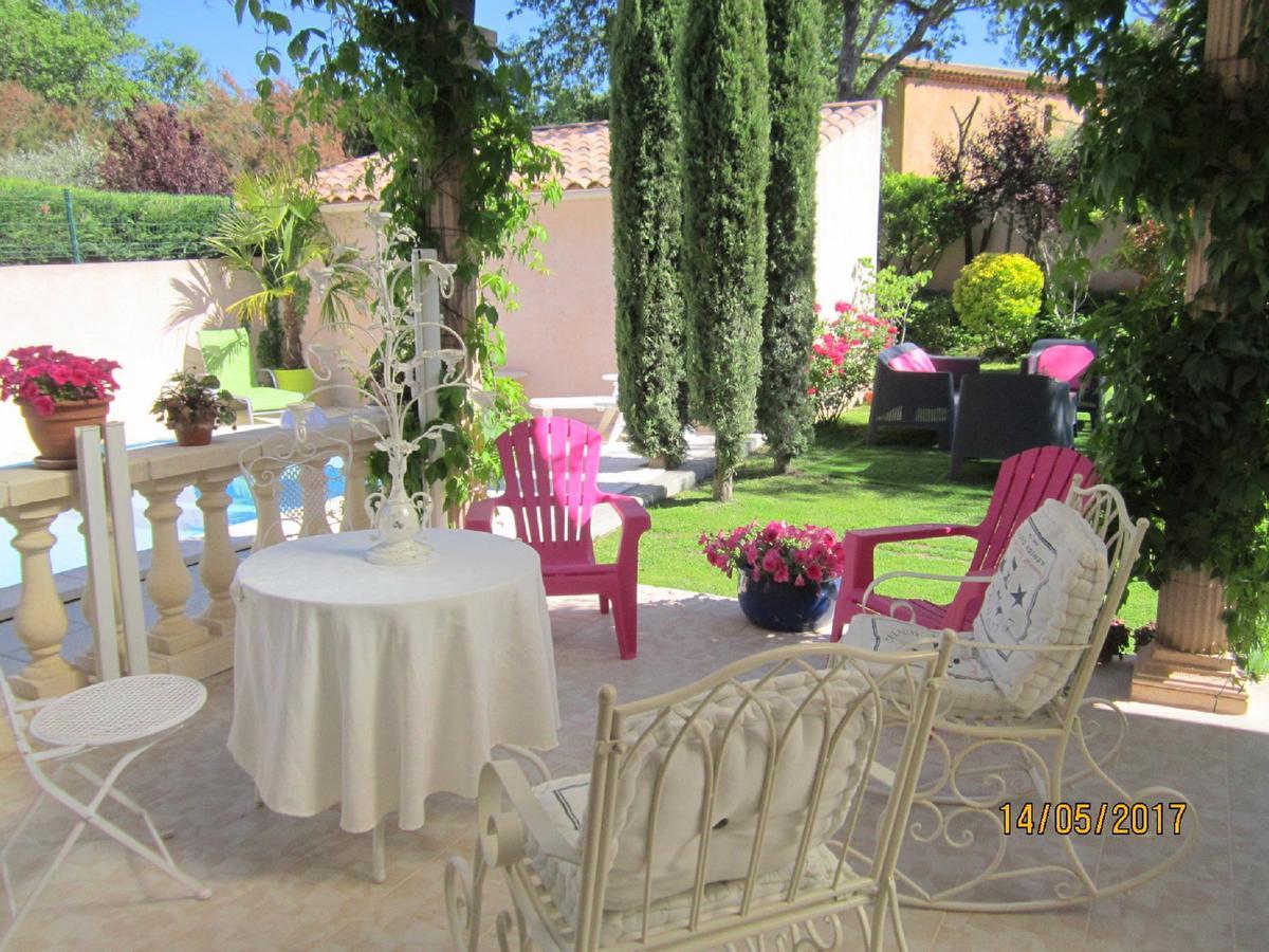 Villa Clairelou Pertuis Bagian luar foto