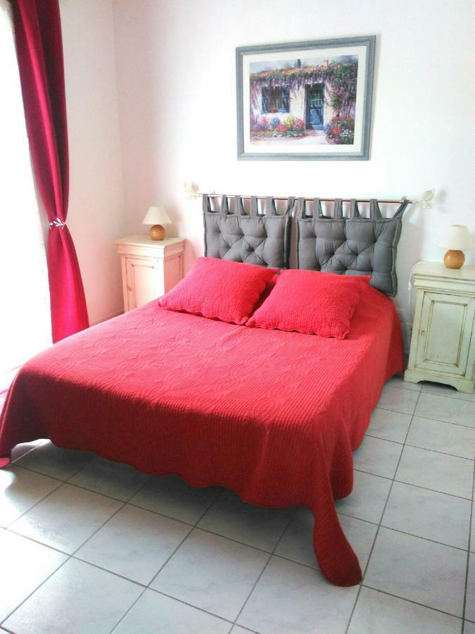 Villa Clairelou Pertuis Bagian luar foto